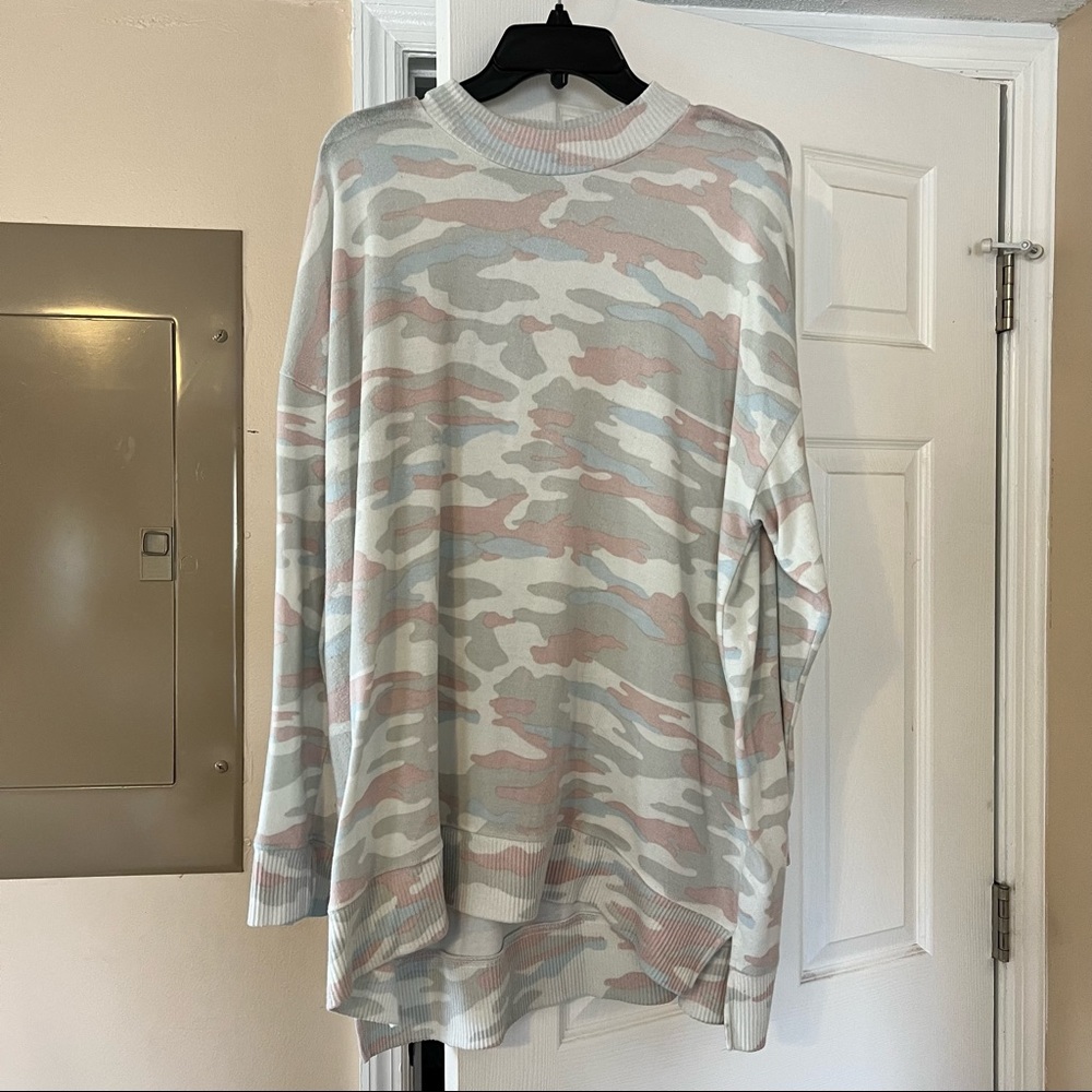 New Directions camo sweater. 2X.